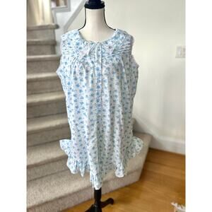 Vintage Blue & White Ditsy Floral Lace Collar Ruffle Nightgown